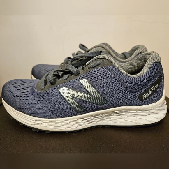 New Balance Fresh foam sneakers size 6 like new worn 1x - Picture 1 of 6
